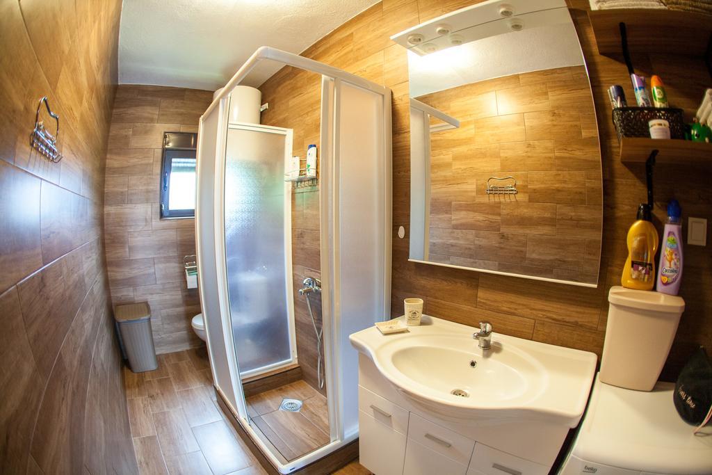 Apartment Bambo Tre Sorrele Kotor Ngoại thất bức ảnh